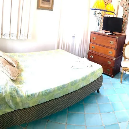 Il Campanile Sulla Piazzetta B&B